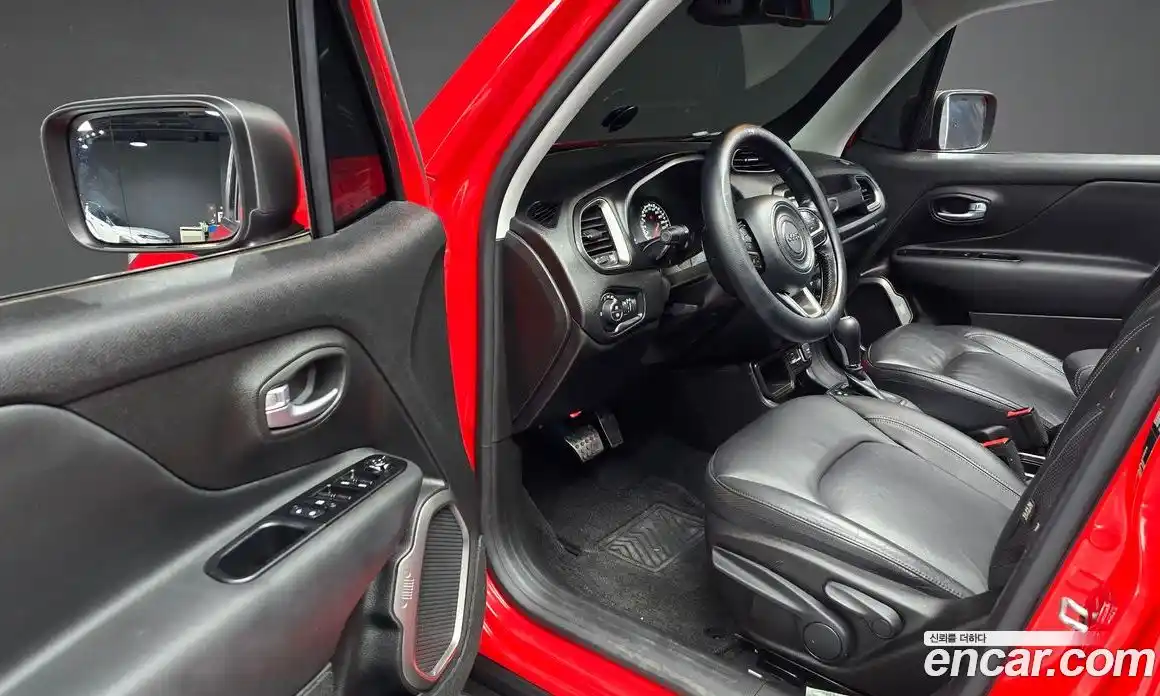 Jeep Renegade 2020 1.6 гидро в Москве № 169495, фото 11
