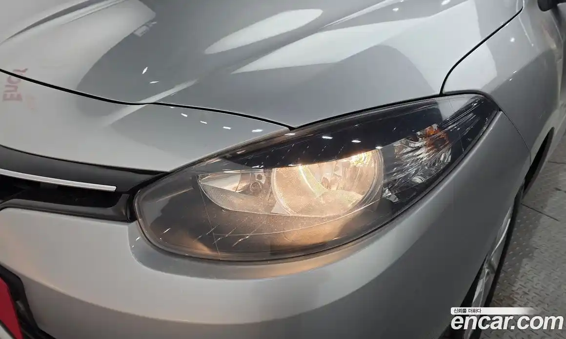 Renault SM3 2014 1.6 гидро в Москве № 1834686, фото 8