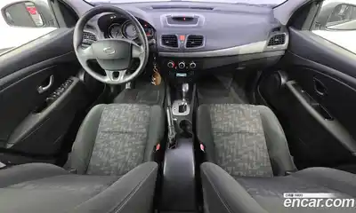 Renault SM3 2014 1.6 гидро в Москве № 1834686, миниатюра 10