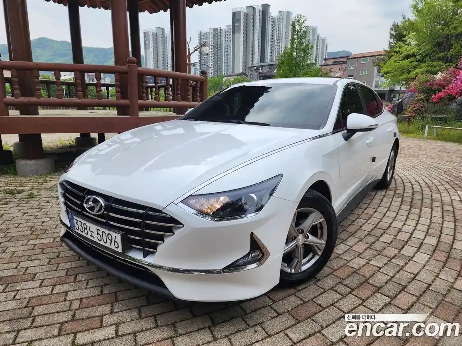 Hyundai Sonata 2022 2.0 гидро в Москве № 1903436, фото 1