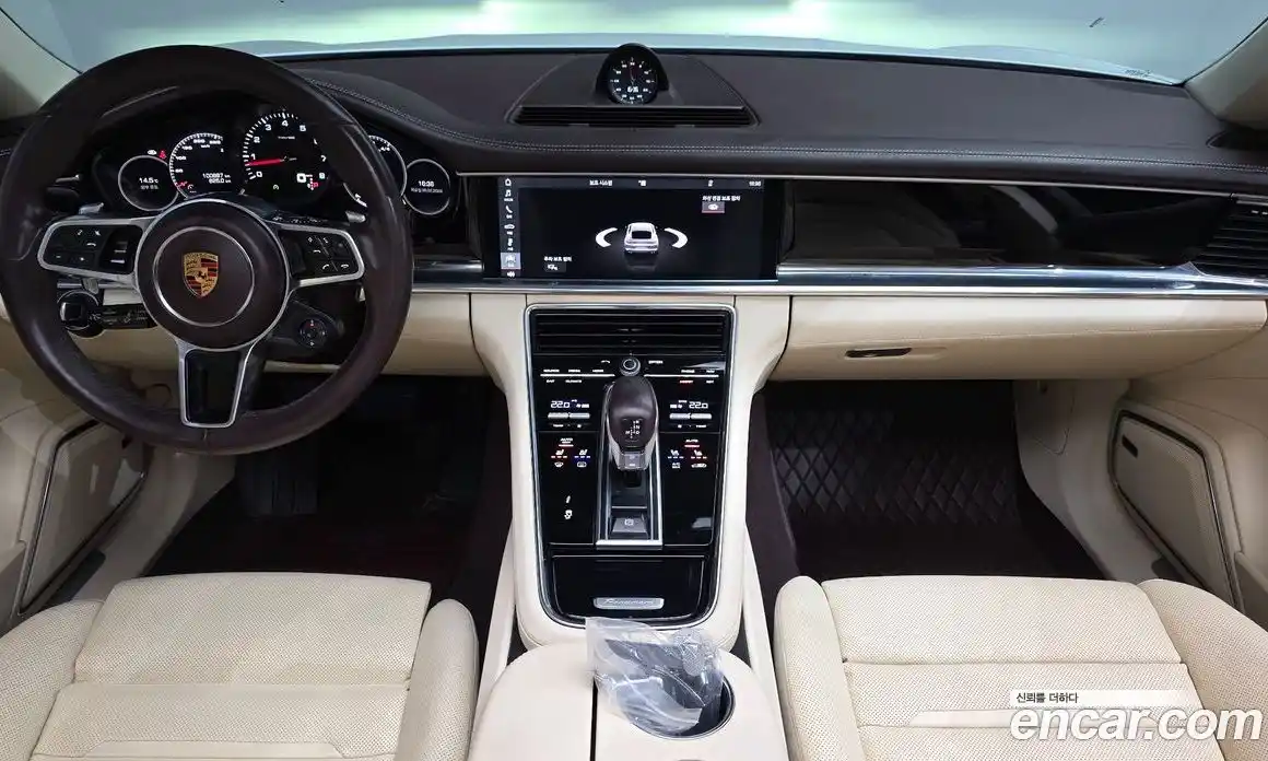 Porsche Panamera 2018 3.0 гидро в Москве № 197648, фото 6