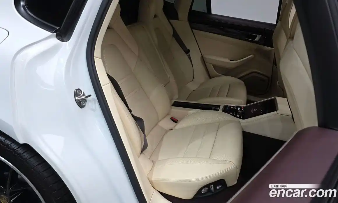 Porsche Panamera 2018 3.0 гидро в Москве № 197648, фото 10