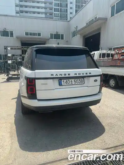 Land Rover Range-Rover 2018 4.4 гидро в Москве № 1982061, миниатюра 2