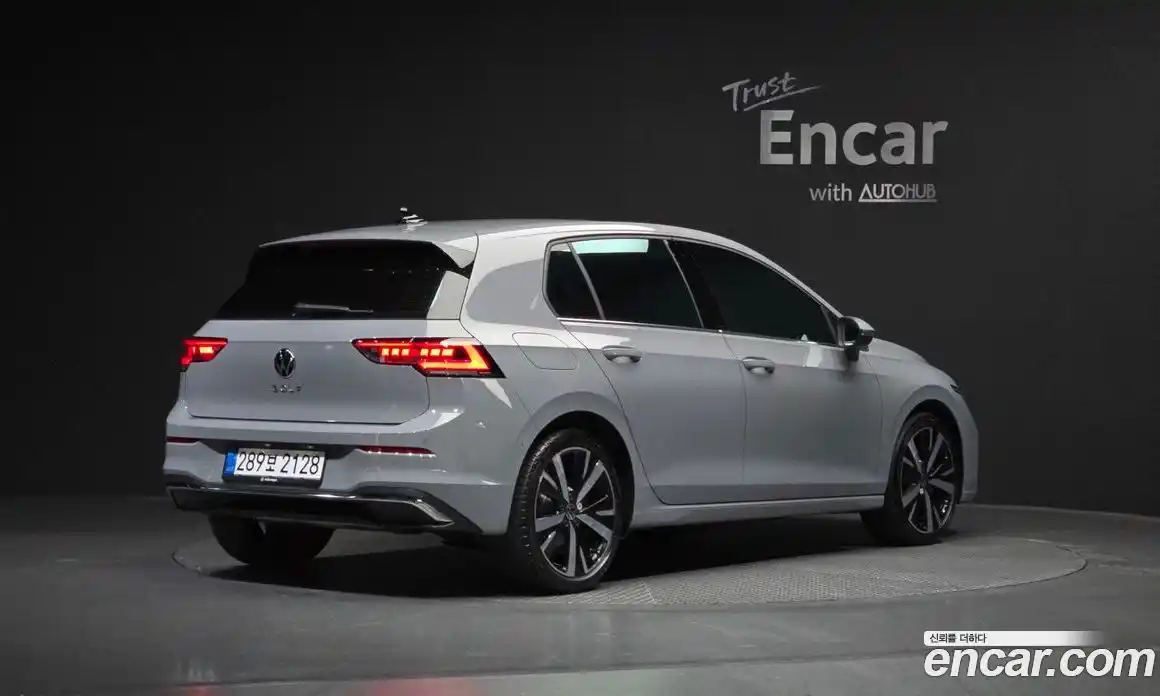 Volkswagen Golf 2025 2.0 гидро в Москве № 199111, фото 2