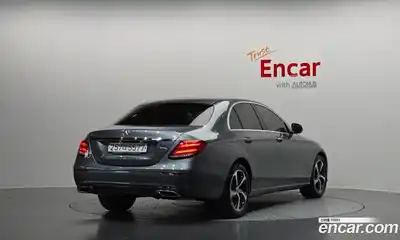 Mercedes-Benz E-Class 2020 2.0 гидро в Москве № 2049657, миниатюра 2