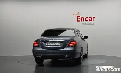 Mercedes-Benz E-Class 2020 2.0 гидро в Москве № 2049657, миниатюра 4