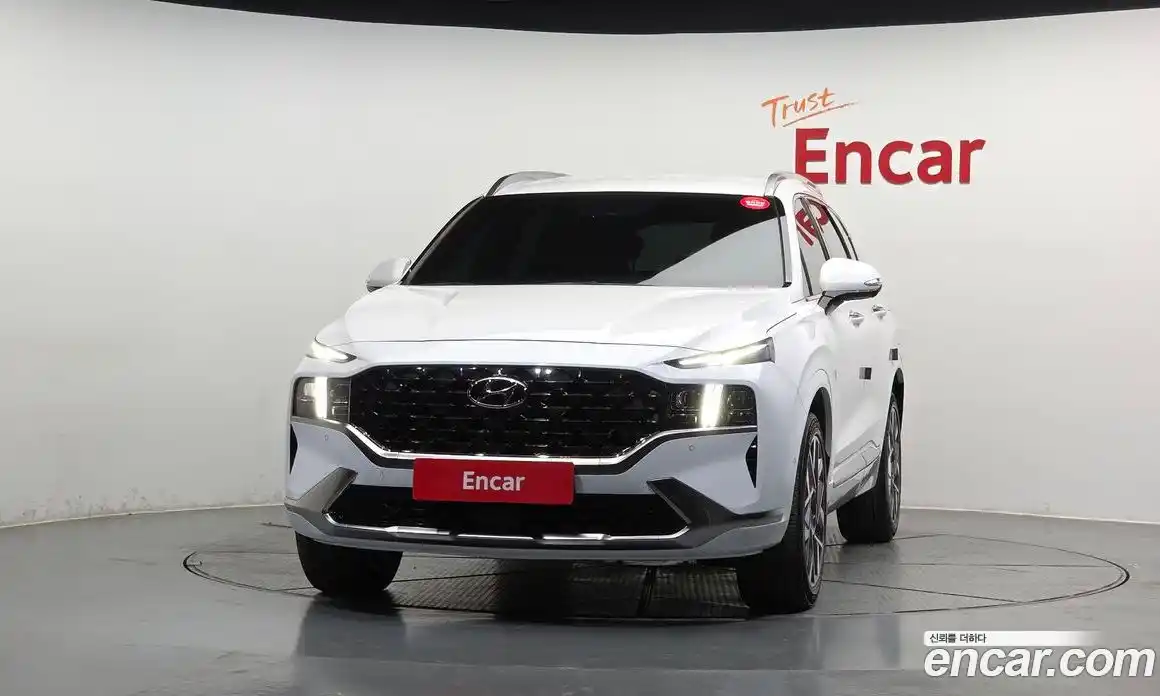 Hyundai Santa Fe 2023 2.5 гидро в Москве № 2049890, фото 3