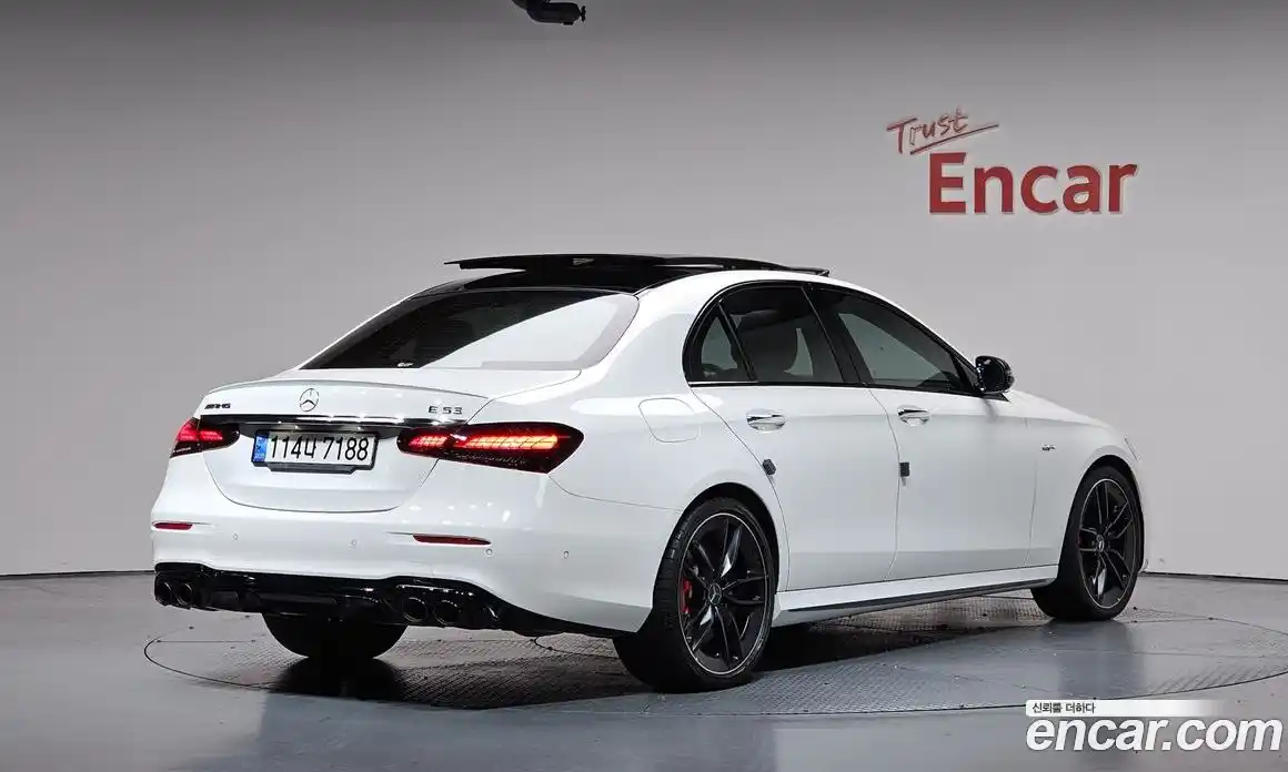 Mercedes-Benz E-Class 2023 3.0 гидро в Москве № 2050134, фото 1