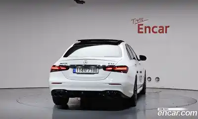 Mercedes-Benz E-Class 2023 3.0 гидро в Москве № 2050134, миниатюра 3