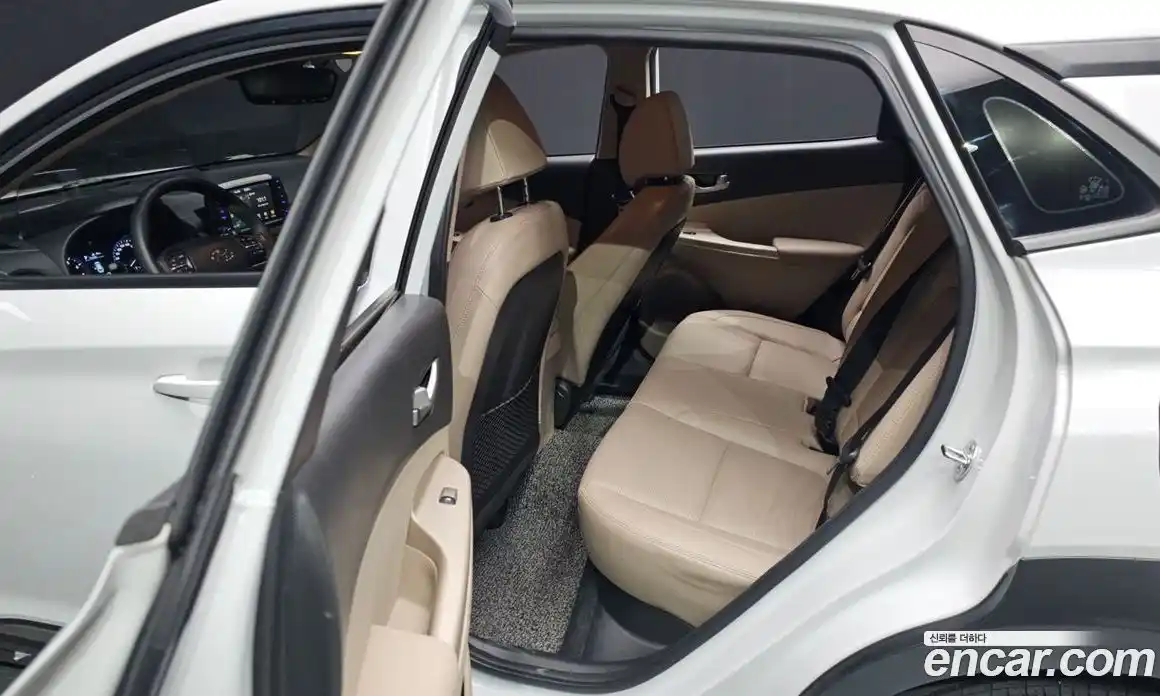 Hyundai Kona 2019 1.6 гидро в Москве № 2050281, фото 13