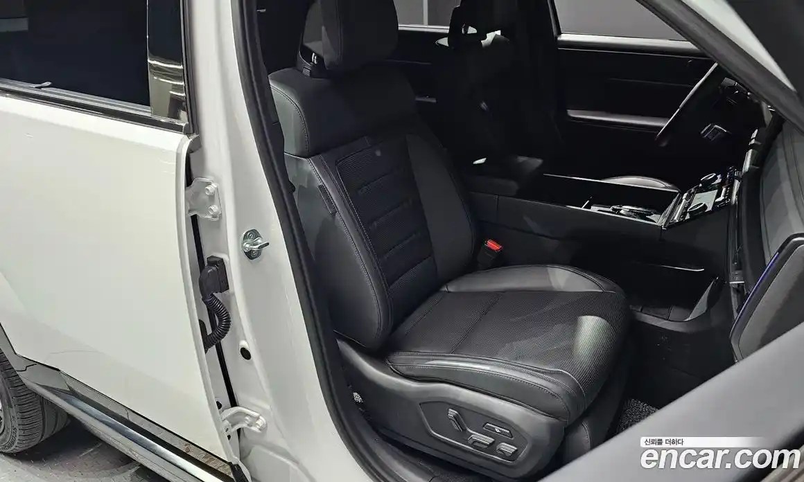 Hyundai Santa Fe 2023 2.5 гидро в Москве № 2050341, фото 11