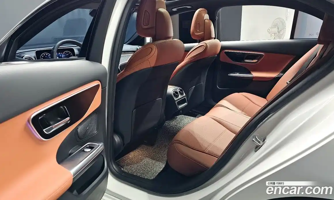 Mercedes-Benz C-Class 2025 2.0 гидро в Москве № 2050370, фото 16