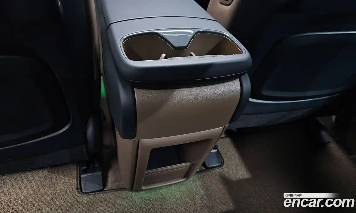 Kia EV9 2024 0.2 гидро в Москве № 2050824, фото 32