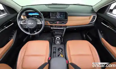 Kia Seltos 2022 2.0 гидро в Москве № 2051313, миниатюра 7