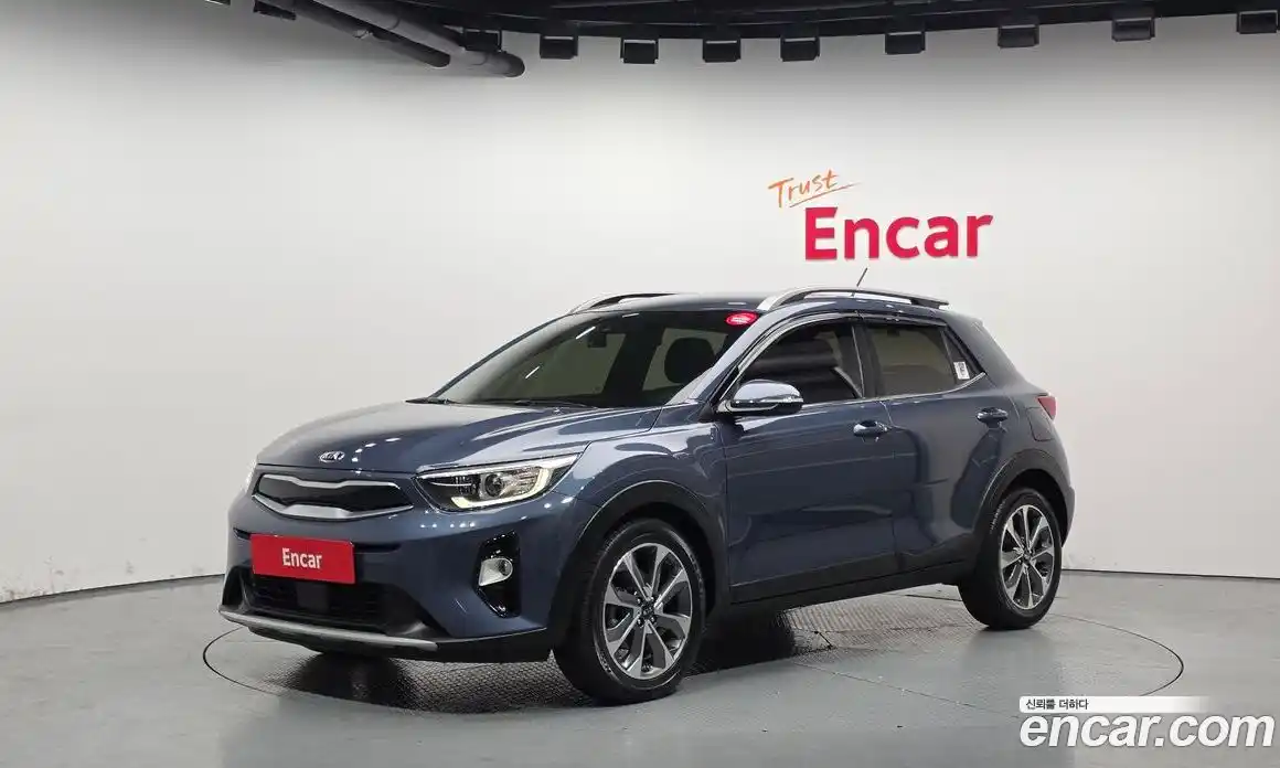 Kia Stonic 2017 1.6 гидро в Москве № 2051323, фото 1