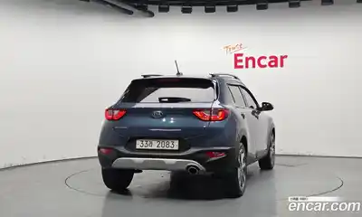 Kia Stonic 2017 1.6 гидро в Москве № 2051323, миниатюра 4