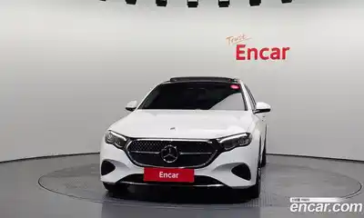 Mercedes-Benz E-Class 2024 2.0 гидро в Москве № 2051767, миниатюра 3