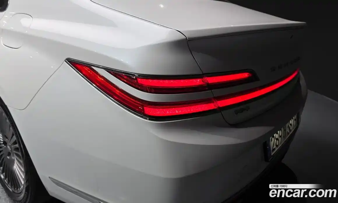Genesis G90 2020 3.8 гидро в Москве № 2051834, фото 9