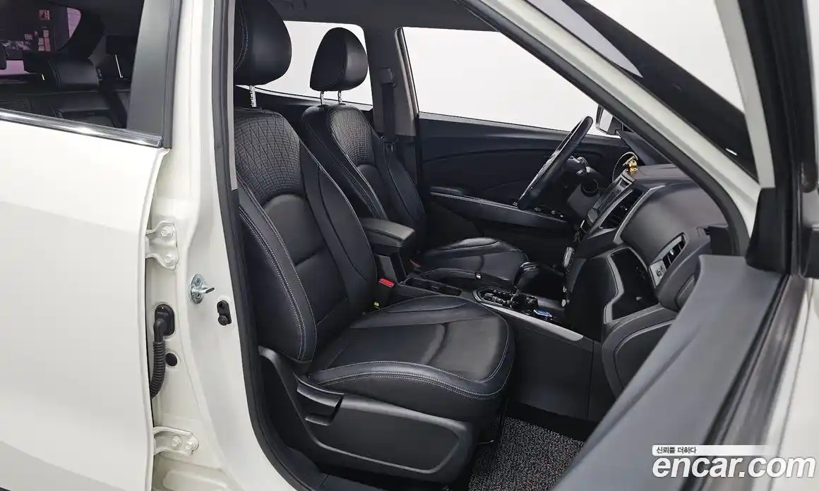 SsangYong TIBOLI 2018 1.6 гидро в Москве № 2052132, фото 15