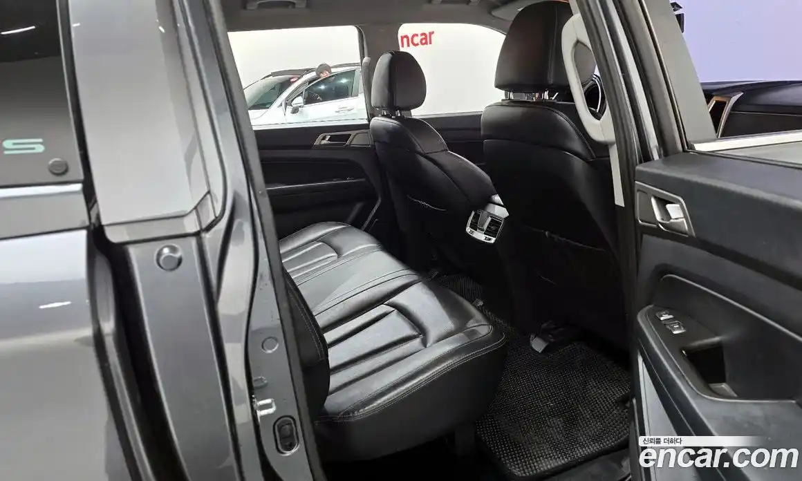 SsangYong Rexton 2018 2.2 гидро в Москве № 2052674, фото 17
