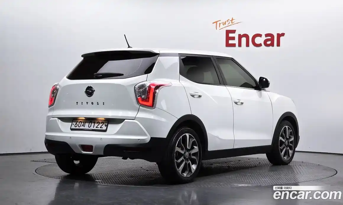 SsangYong TIBOLI 2016 1.6 гидро в Москве № 2052723, фото 2