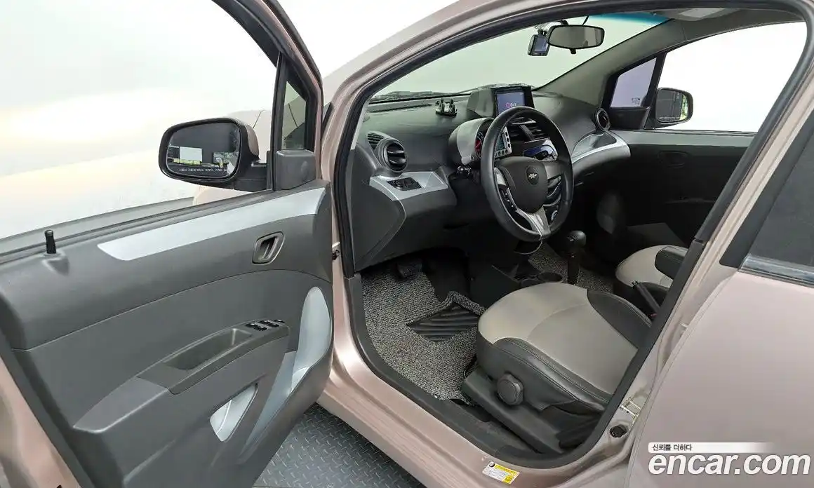 Chevrolet Spark 2011 1.0 гидро в Москве № 2053101, фото 12