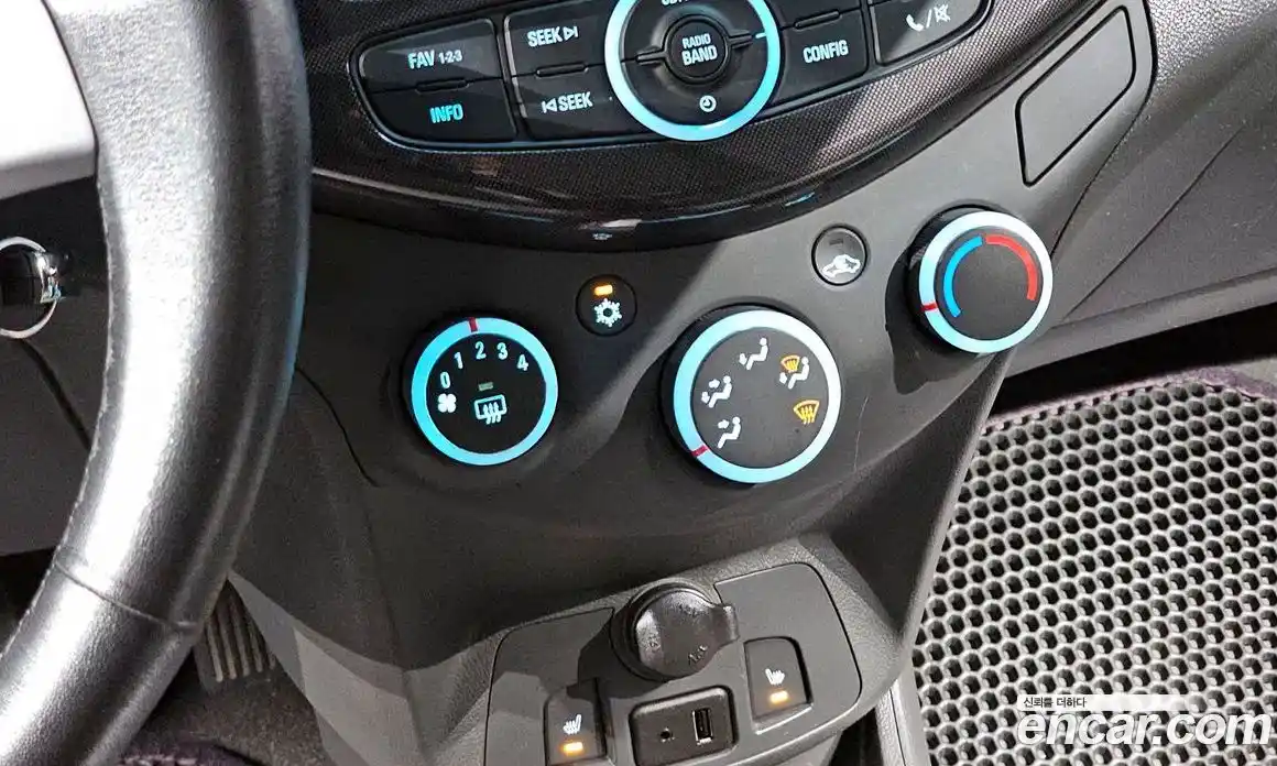 Chevrolet Spark 2013 1.0 гидро в Москве № 2053193, фото 25