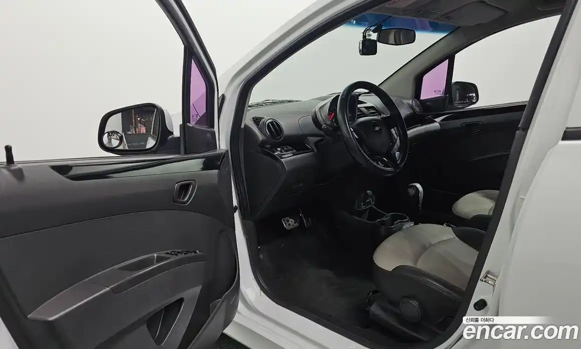 Chevrolet Spark 2015 1.0 гидро в Москве № 2053432, фото 13