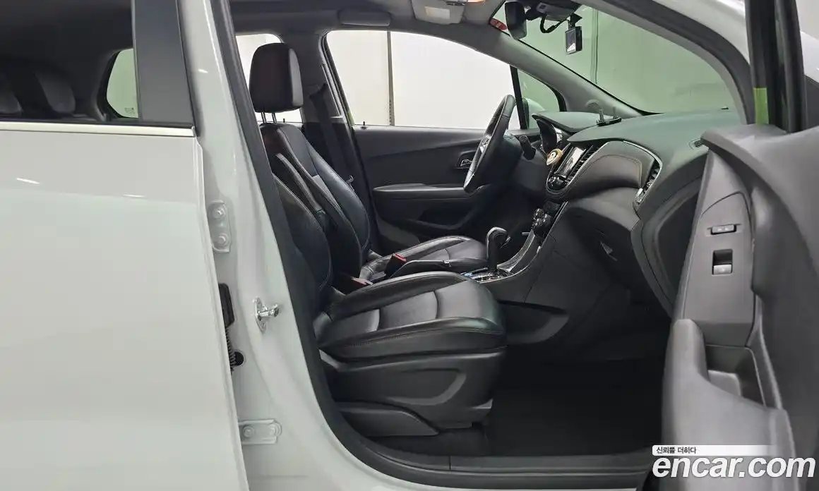 Chevrolet Trax 2017 1.4 гидро в Москве № 2053632, фото 16