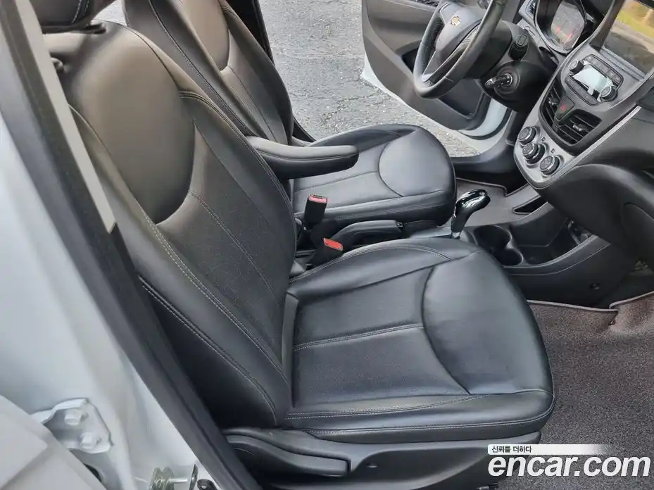 Chevrolet Spark 2015 1.0 гидро в Москве № 2053787, фото 16