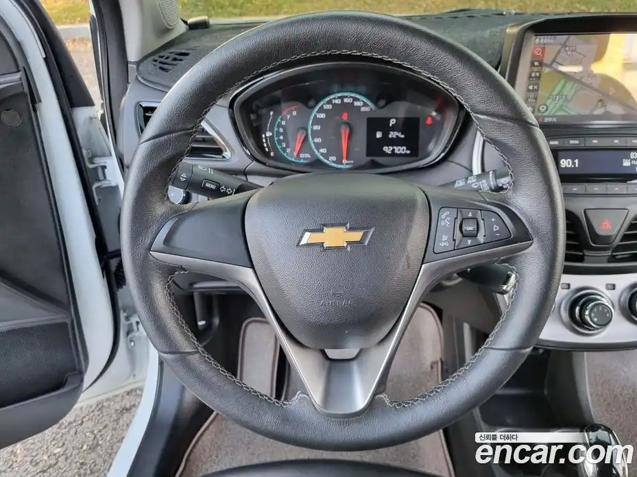 Chevrolet Spark 2015 1.0 гидро в Москве № 2053787, фото 17