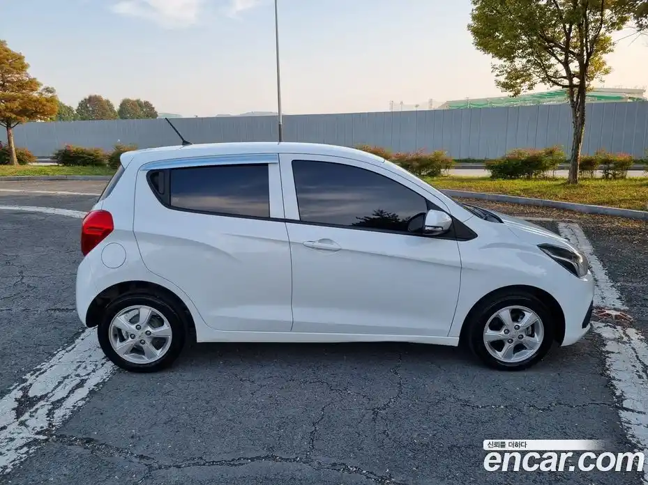 Chevrolet Spark 2015 1.0 гидро в Москве № 2053787, фото 5