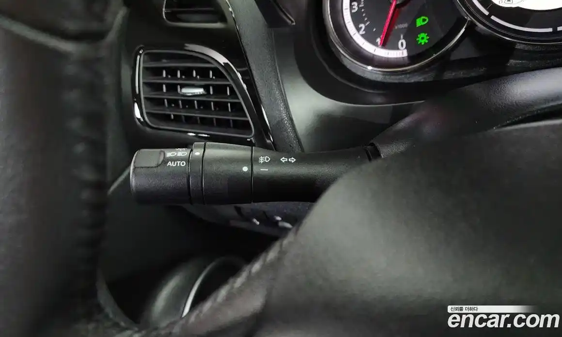 Renault SM3 2015 1.6 гидро в Москве № 2053879, фото 28