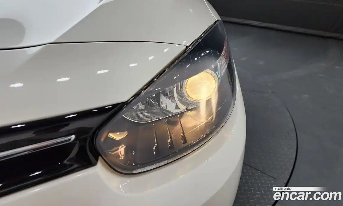 Renault SM3 2015 1.6 гидро в Москве № 2053879, фото 8