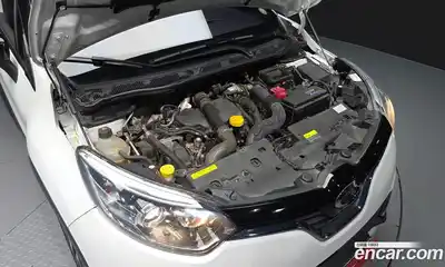 Renault QM3 2017 1.5 гидро в Москве № 2053958, миниатюра 6