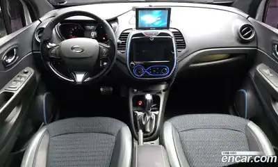 Renault QM3 2017 1.5 гидро в Москве № 2053958, миниатюра 7