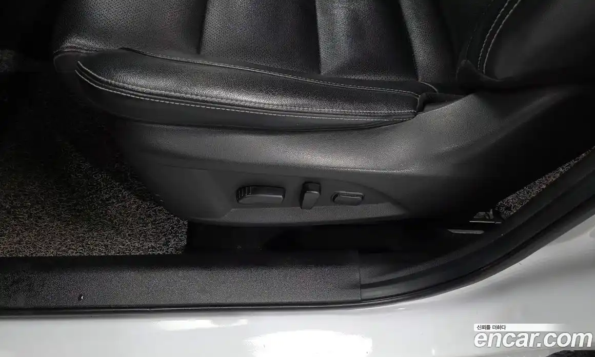 Renault QM6 2017 2.0 гидро в Москве № 2054052, фото 29