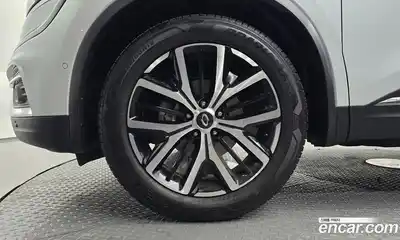 Renault QM6 2020 2.0 гидро в Москве № 2054155, миниатюра 5