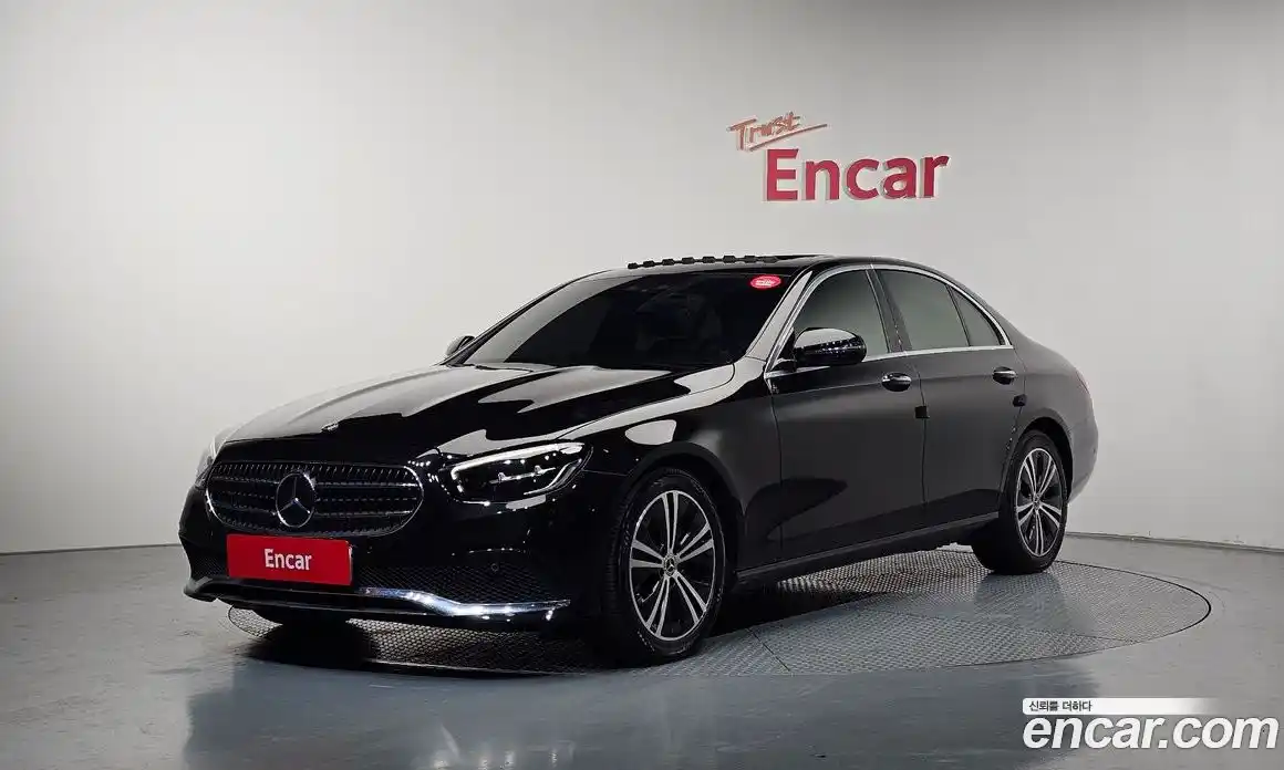 Mercedes-Benz E-Class 2021 2.0 гидро в Москве № 2054312, фото 1
