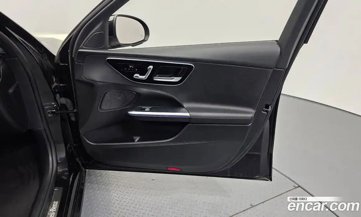 Mercedes-Benz C-Class 2023 2.0 гидро в Москве № 2054335, фото 14
