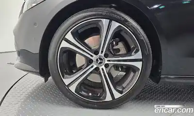 Mercedes-Benz C-Class 2023 2.0 гидро в Москве № 2054335, миниатюра 5