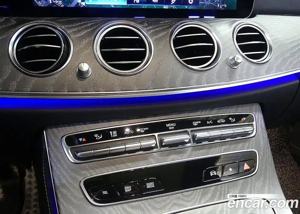 Mercedes-Benz E-Class 2020 2.0 гидро в Москве № 2054444, фото 18