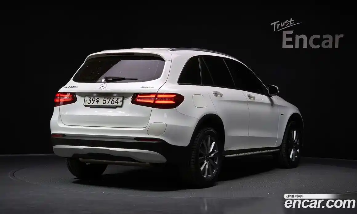 Mercedes-Benz GLC-Class 2018 2.0 гидро в Москве № 2054513, фото 2
