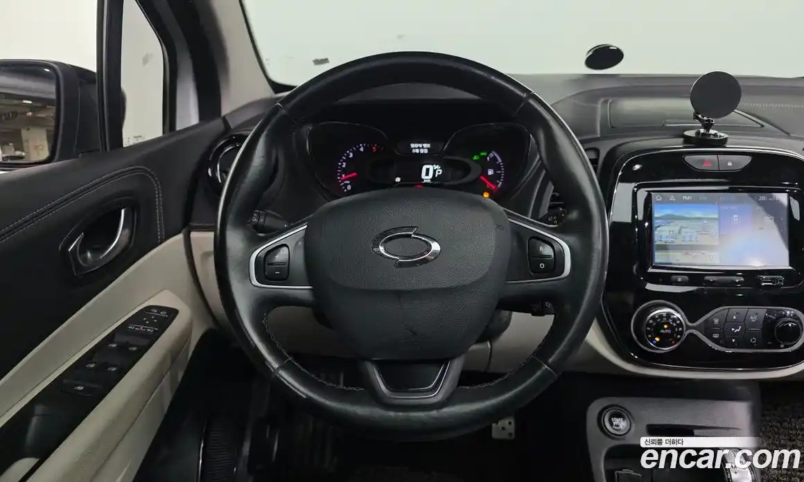 Renault QM3 2018 1.5 гидро в Москве № 2055085, фото 12