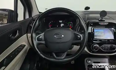 Renault QM3 2018 1.5 гидро в Москве № 2055085, миниатюра 12