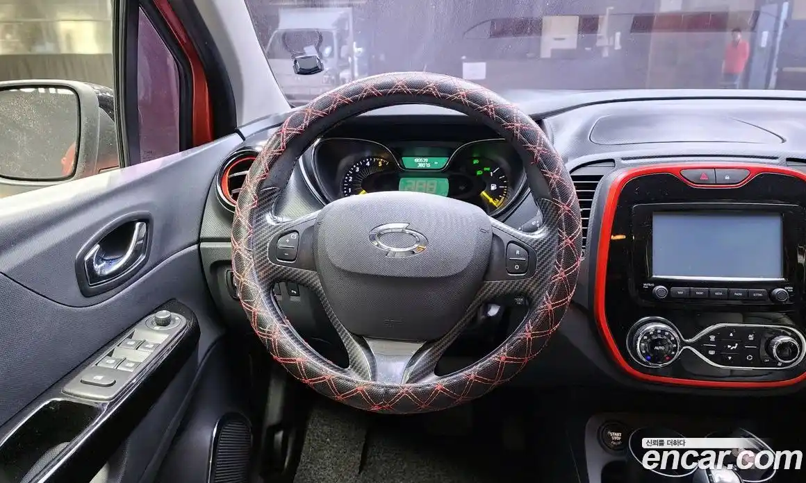 Renault QM3 2015 1.5 гидро в Москве № 2055351, фото 15