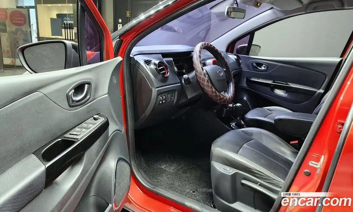 Renault QM3 2015 1.5 гидро в Москве № 2055351, фото 10