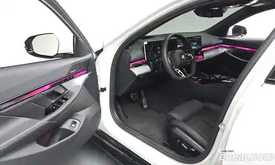 BMW 5-Series 2025 2.0 гидро в Москве № 2056339, миниатюра 12