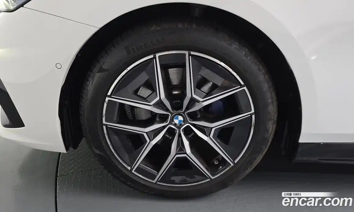 BMW 5-Series 2025 2.0 гидро в Москве № 2056339, фото 4