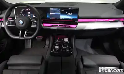 BMW 5-Series 2025 2.0 гидро в Москве № 2056339, миниатюра 9